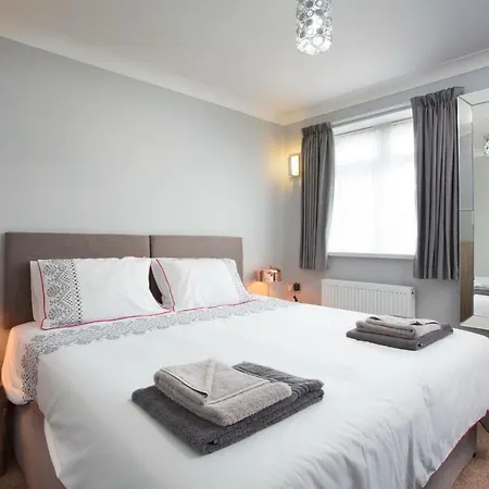 Вилла Northwood 2 Бродстейрс Экстерьер фото